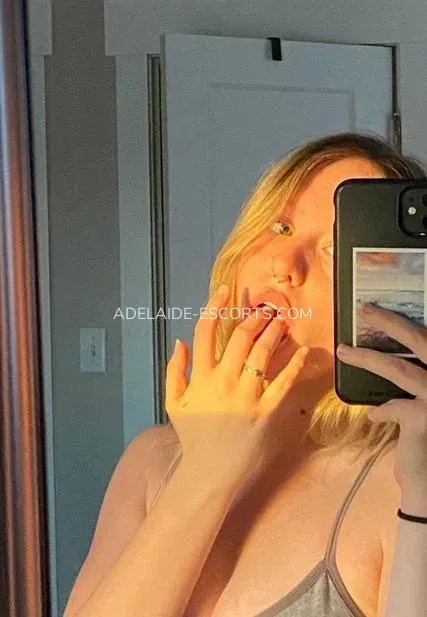 Adelaide escorts Mona — 1