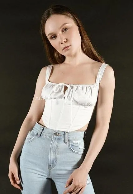 Escort djevojka Laura - Adelaide