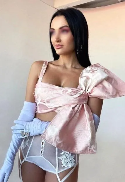 Escort djevojka Mckenzie - Adelaide