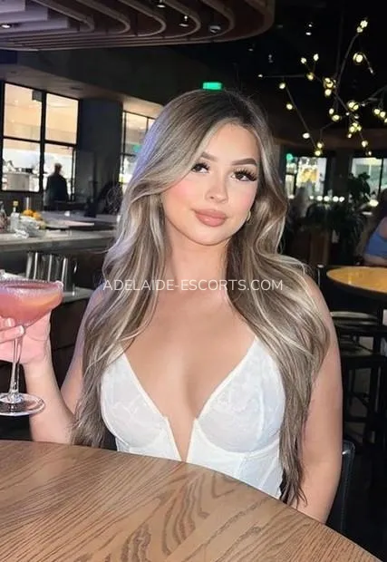 Adelaide escorts Kiara — 2