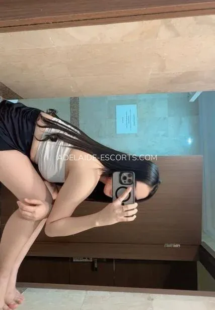 Adelaide escorts Linnéa — 1