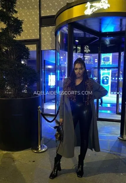 Escort djevojka Carina - Adelaide