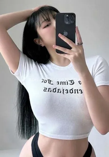 Adelaide escorts Brooklyn — 1