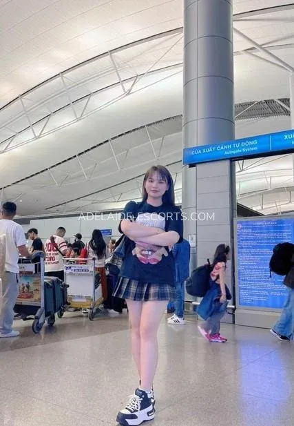 Adelaide escorts Chloe — 3